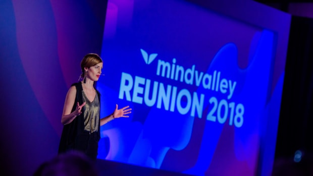 Jen Grisanti shares the storytelling and character development lessons learned from attending Mindvalley Reunion. Meditation and exploration of wound can help you create more compelling characters and story.
