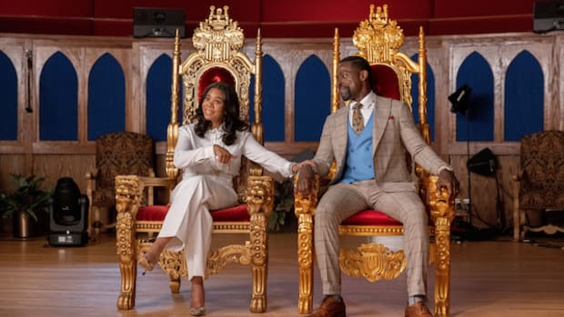 Regina Hall and Sterling K. Brown star as Trinitie and Lee-Curtis Childs in HONK FORJESUS. SAVE YOUR SOUL., a Focus Features release. Credit Steve Swisher  © 2021 Pinky Promise LLC