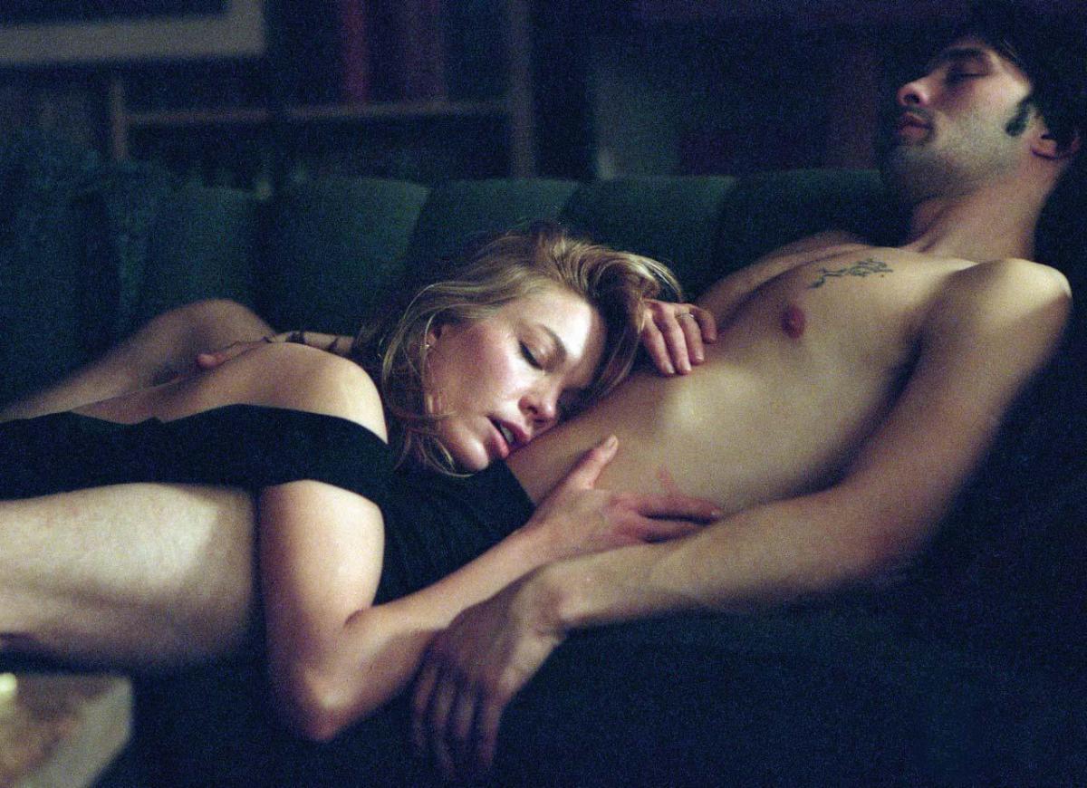  Diane Lane as Constance “Connie” Sumner and Olivier Martinez as Paul Martel in Unfaithful, written by Claude Chabrol (film, La Femme infidèle), Alvin Sargent (screenplay) and William Broyles Jr. (screenplay)