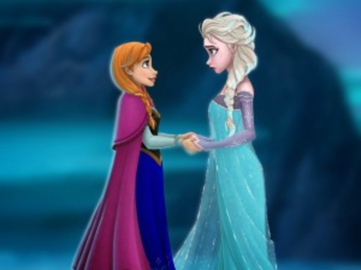 Elsa and Anna compete for story attention.