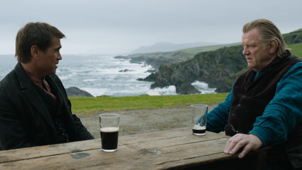 [L-R] Colin Farrell as Pádraic Súilleabháin and Brendan Gleeson as Colm Doherty in The Banshees of Inisherin. Photo Courtesy of Searchlight Pictures.