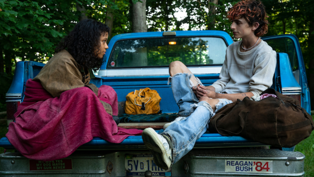 [L-R] Taylor Russell as Maren and Timothée Chalamet as Lee in BONES AND ALL, directed by Luca Guadagnino, a Metro Goldwyn Mayer Pictures film. Photo by Yannis Drakoulidis.